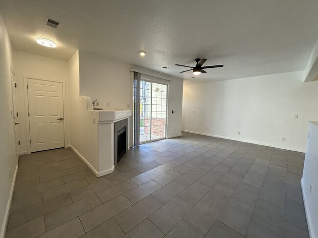 Foto del edificio - Step Into Style at This Renovated Greeley ...