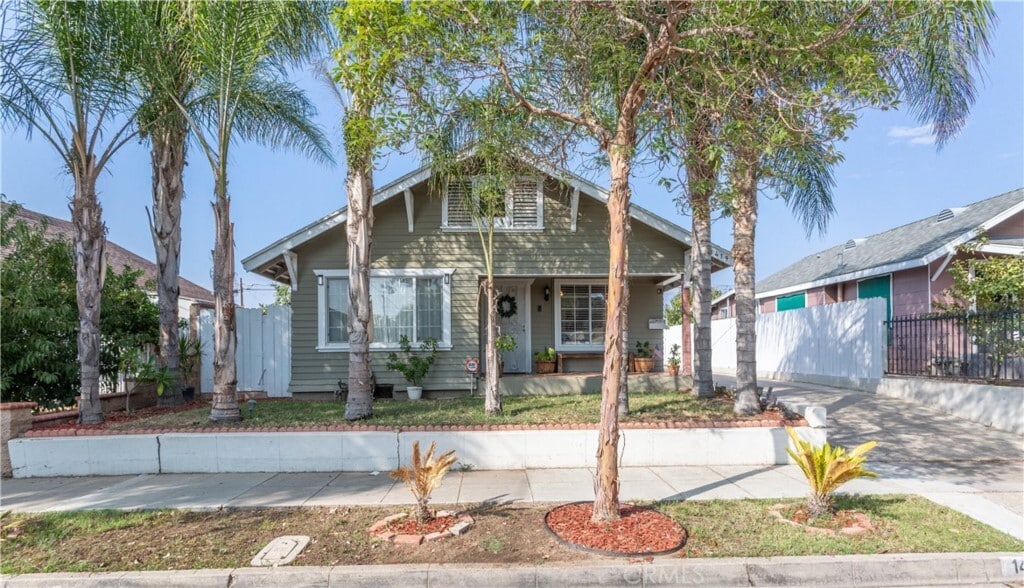Photo - 1419 W 6th St (Santa Ana, CA)
