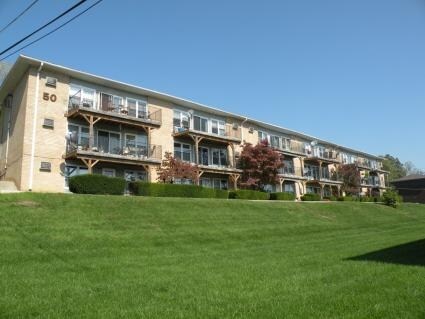 Crestwood Apartaments - Crestwood Apartments