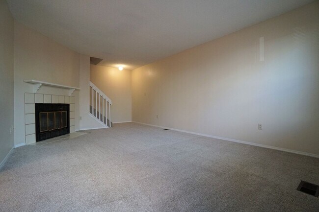 Foto del edificio - 1338 Firefly Circle