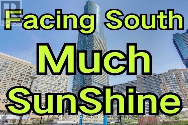 Building Photo - 386 Yonge St