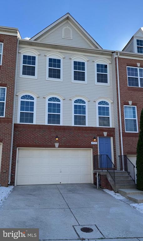 Foto principal - 3529 Fisher Hill Rd