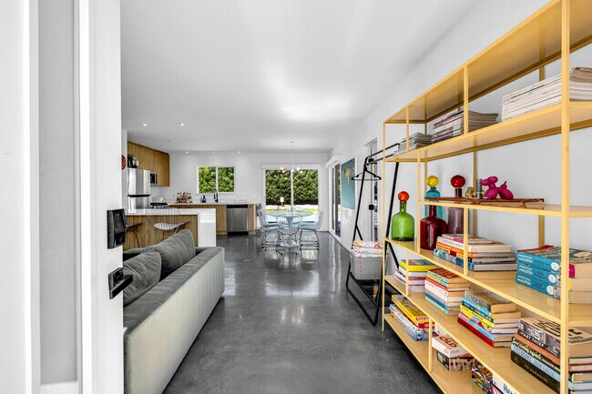 Foto del edificio - 2357 N Viminal Rd