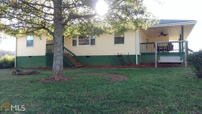 Building Photo - 352 Tom Teague Rd