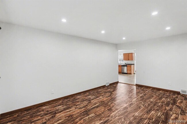 Building Photo - 12260 De Grove Dr