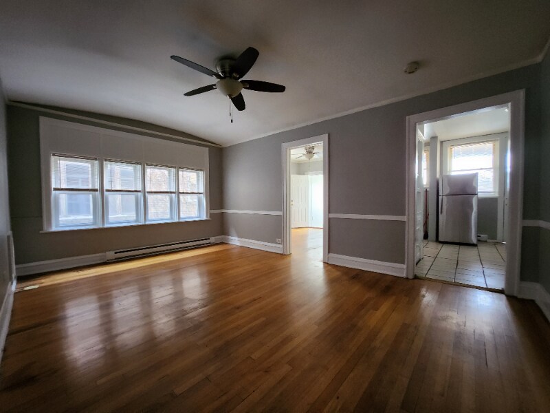 Foto principal - 8348 S Maryland Ave