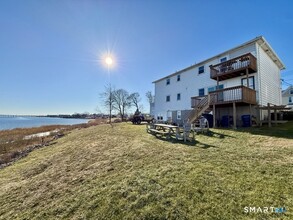 Building Photo - 3 Bayview Pl