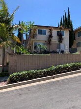 Building Photo - 727 W 27th St