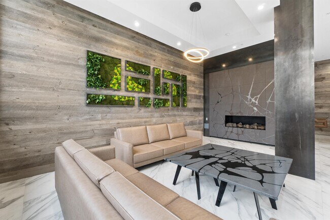 Building Photo - 662 Avenue C