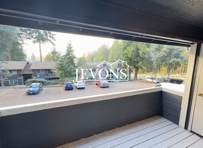 Building Photo - 2076 E 56th St