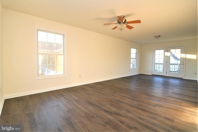 Building Photo - 431 Cattle Dr