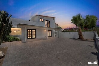 Building Photo - 2923 S Country Club Way