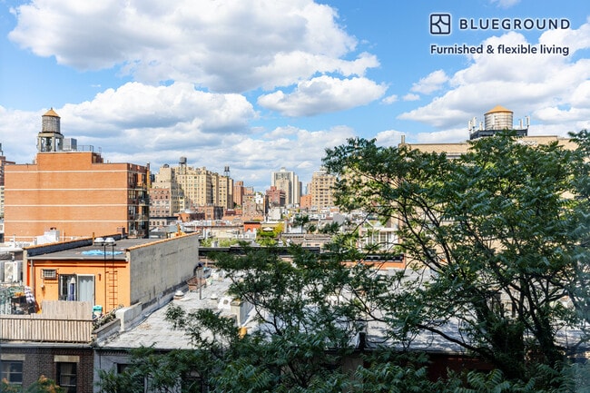 Building Photo - 45 W 81st St