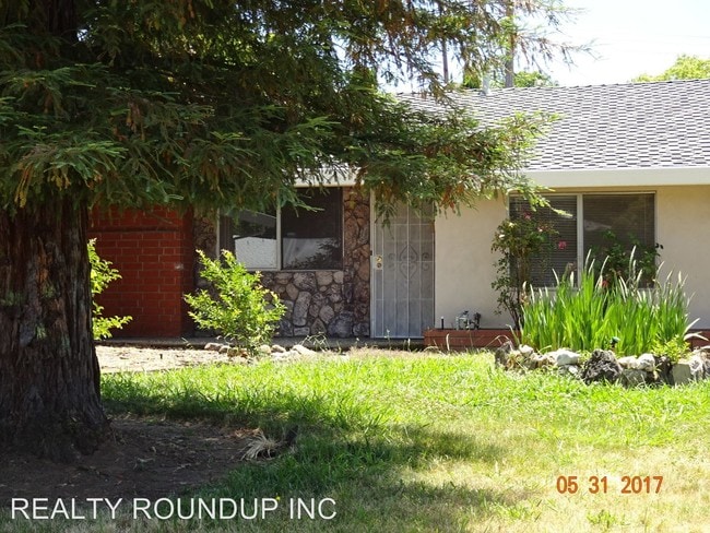 Building Photo - 9520 Tonkin Dr