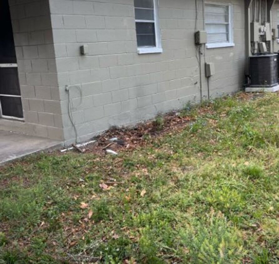 Primary Photo - For Rent – Cozy 2 Bed / 1 Bath Home in Zep...