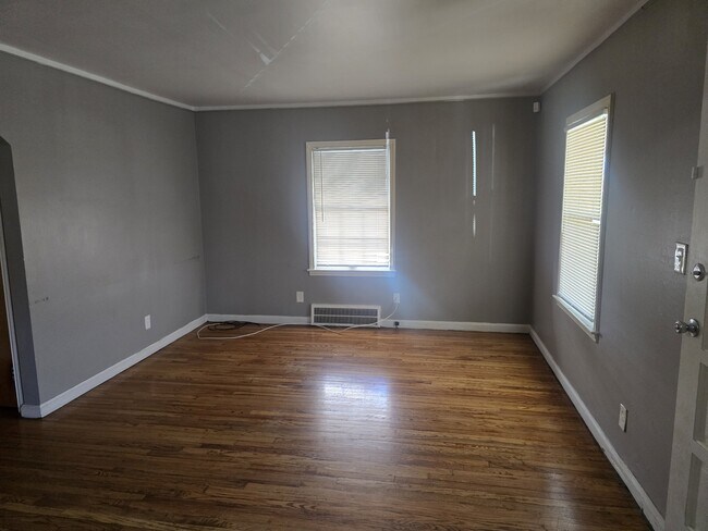 Foto del edificio - 19404 Kenosha St