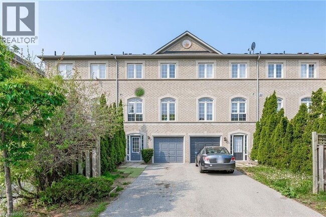 Building Photo - 2367 Sutton Dr