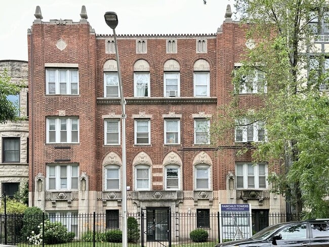 Building Photo - 5710 N Winthrop Ave