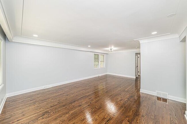 Foto del edificio - 7530 N Oakley Ave