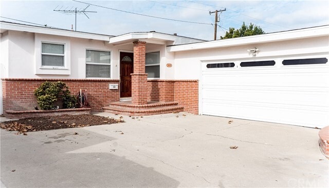 Building Photo - 18001 Wilton Pl