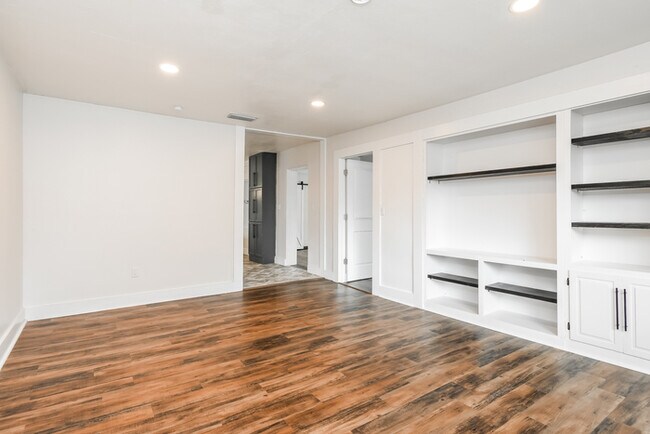 Foto del edificio - 2610 Ave N NW