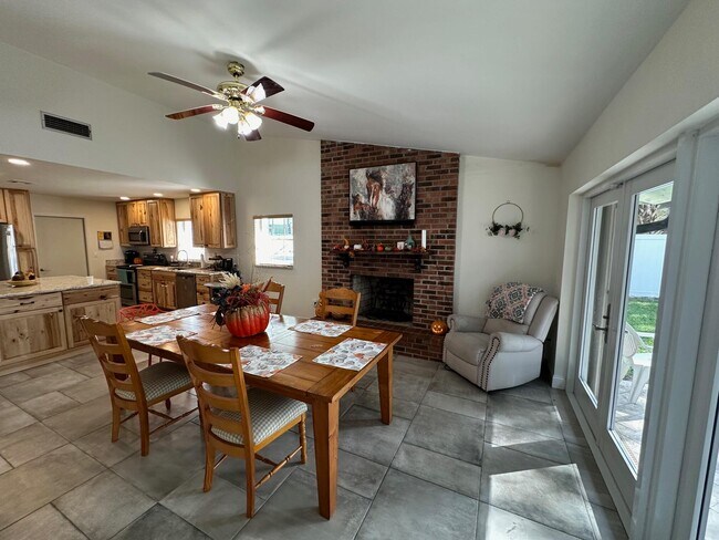 Foto del edificio - 2518 Ranch House Rd