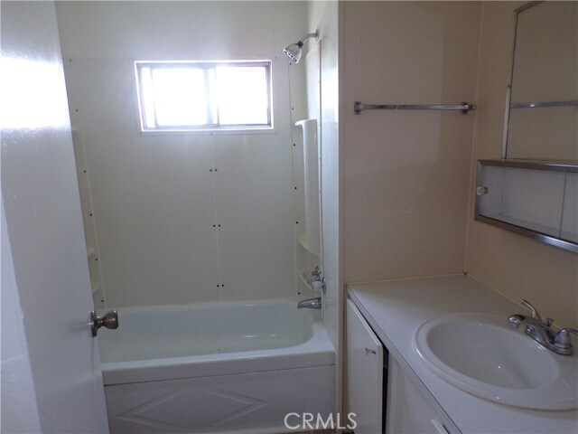 Foto del edificio - 12710 3rd St