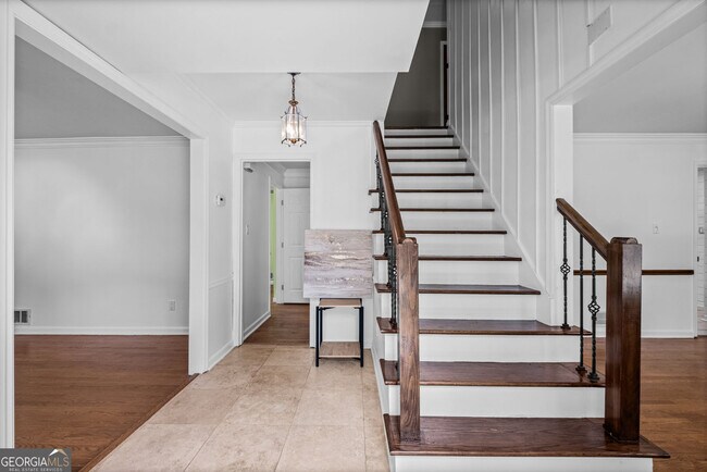 Building Photo - 5291 Manhasset Cove