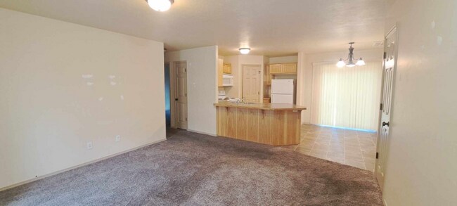 Building Photo - 1831 Hoodie Ln