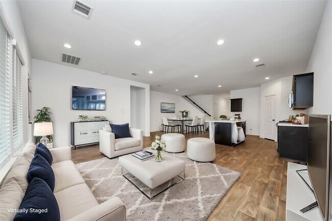Foto del edificio - 12414 Landon Light Ln