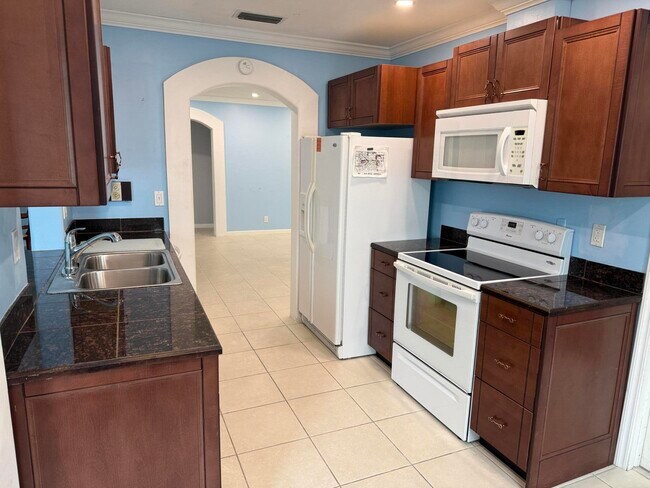 Foto del edificio - 124 SW 9th St