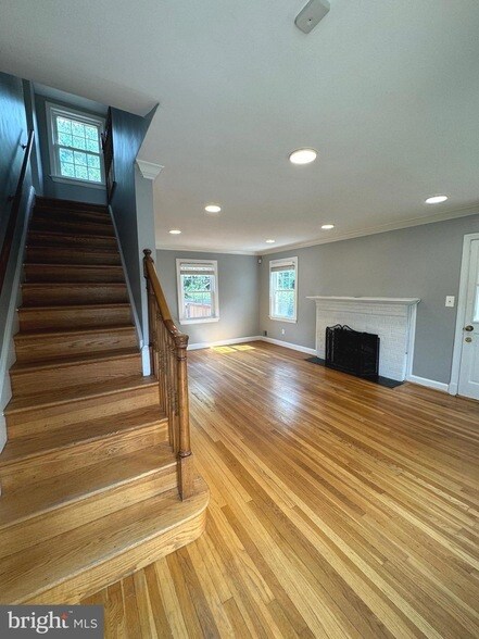 Foto del edificio - 2405 Homestead Drive