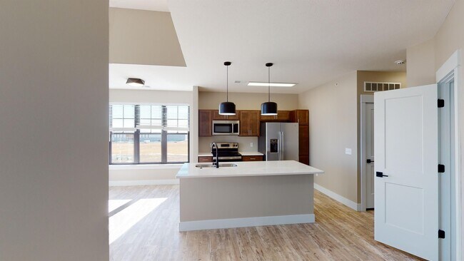 Building Photo - 2014 University Dr