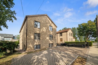 Building Photo - 9 Sterling Pl