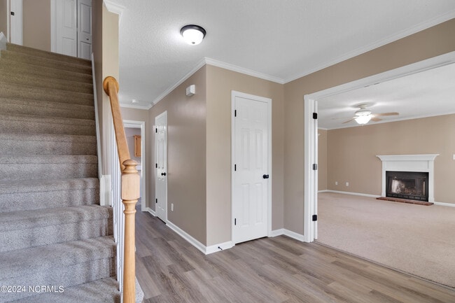 Building Photo - 103 E Carrington Way