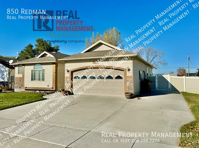 Building Photo - 850 Redman-