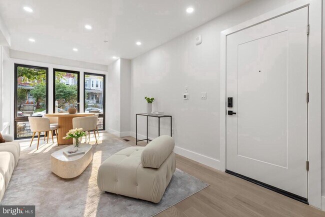 Foto del edificio - 3923 14th St NW