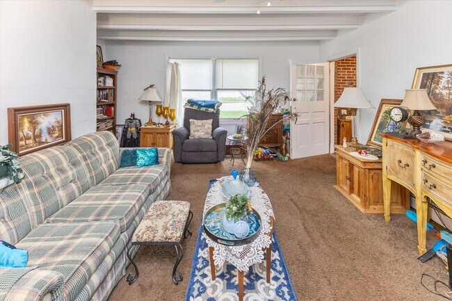 Foto del edificio - 547 W Main St