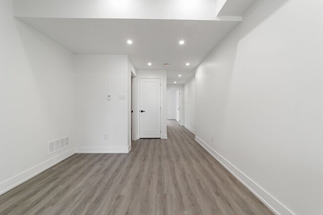 Photo du bâtiment - 531-531 Delaware Ave N