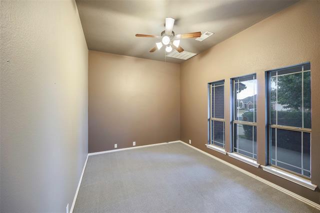 Building Photo - 717 Chelsea Dr
