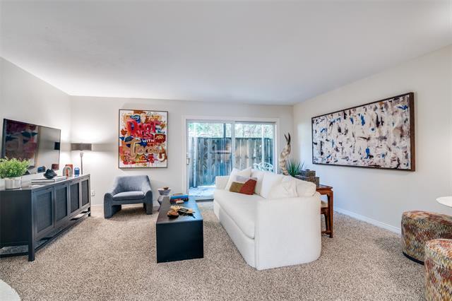 Foto principal - 5833 Copperwood Ln