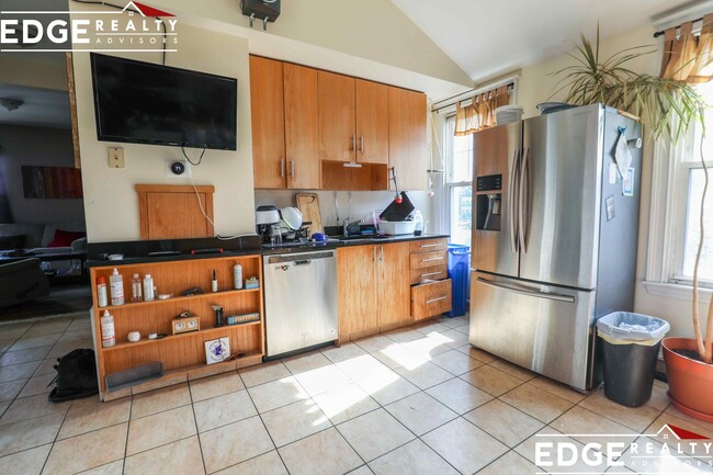 Building Photo - 22 Eulita Ter