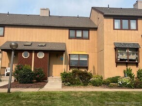 Building Photo - 169 Skyview Dr