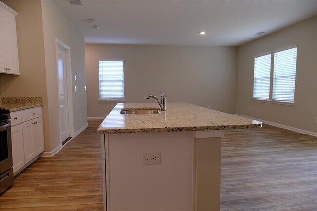 Building Photo - 4237 Waxwing St