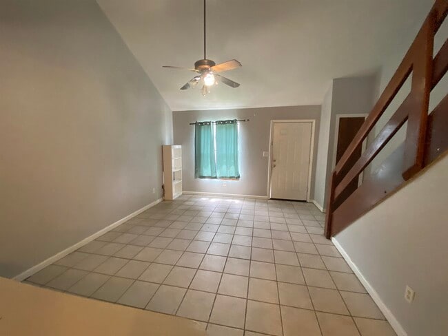 Building Photo - 1099 Ocala Rd