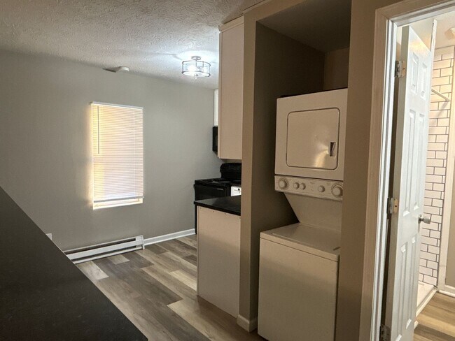 Foto del edificio - 1338 Barth Ave