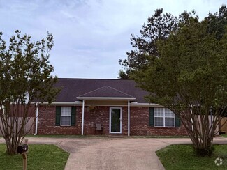 Building Photo - 510 Shiloh Dr