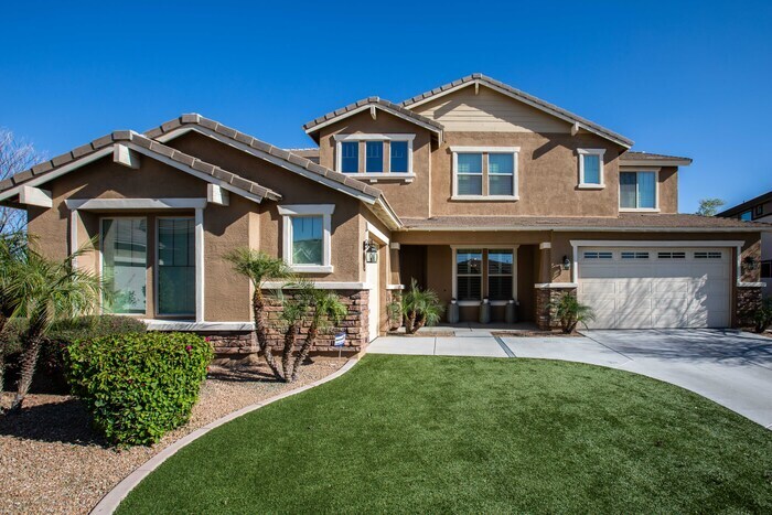 Primary Photo - Amazing Home in Gated Community in Seville!!