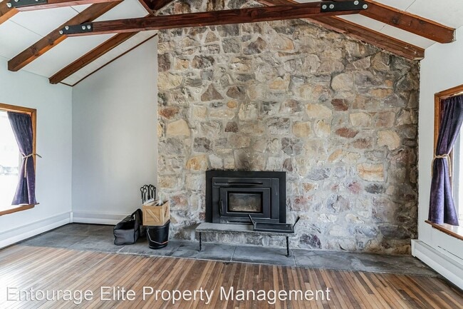 Building Photo - 3 br, 2 bath House - 512 Elizabeth Drive