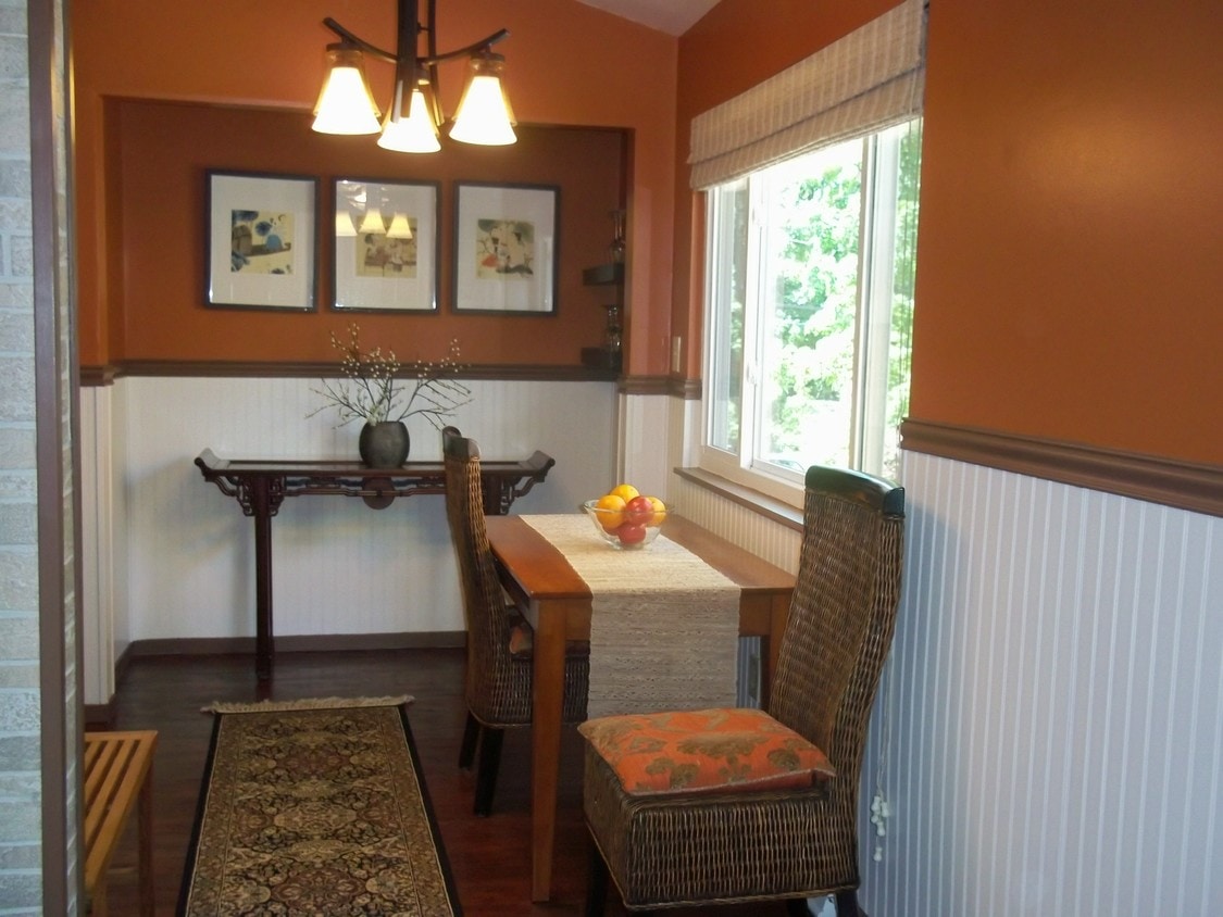 dining room - 209 Elysian St